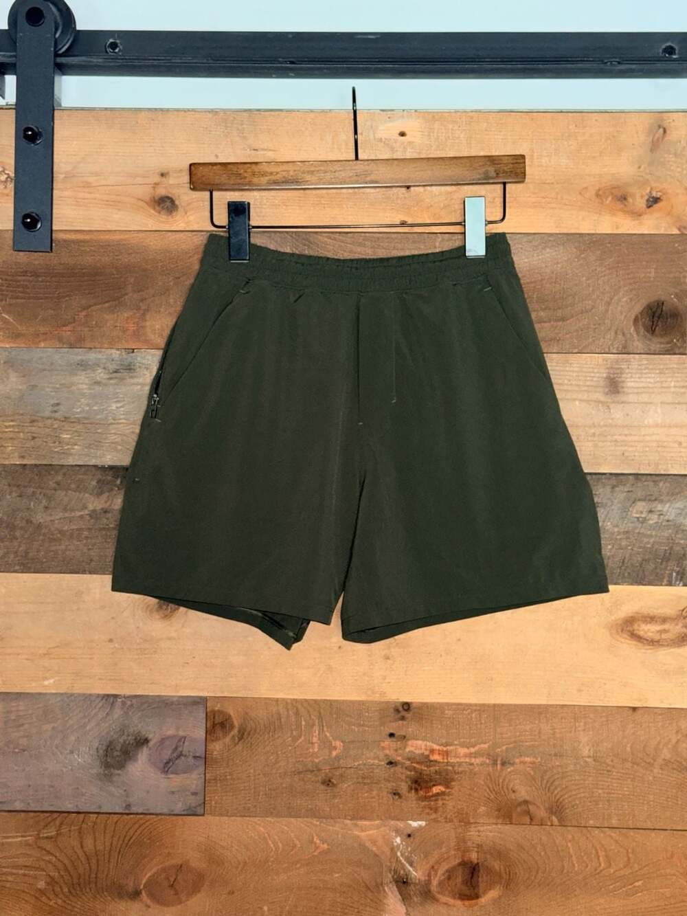 Lululemon Pace Breaker Linerless 7" Athletic Shorts Dark Olive 0652